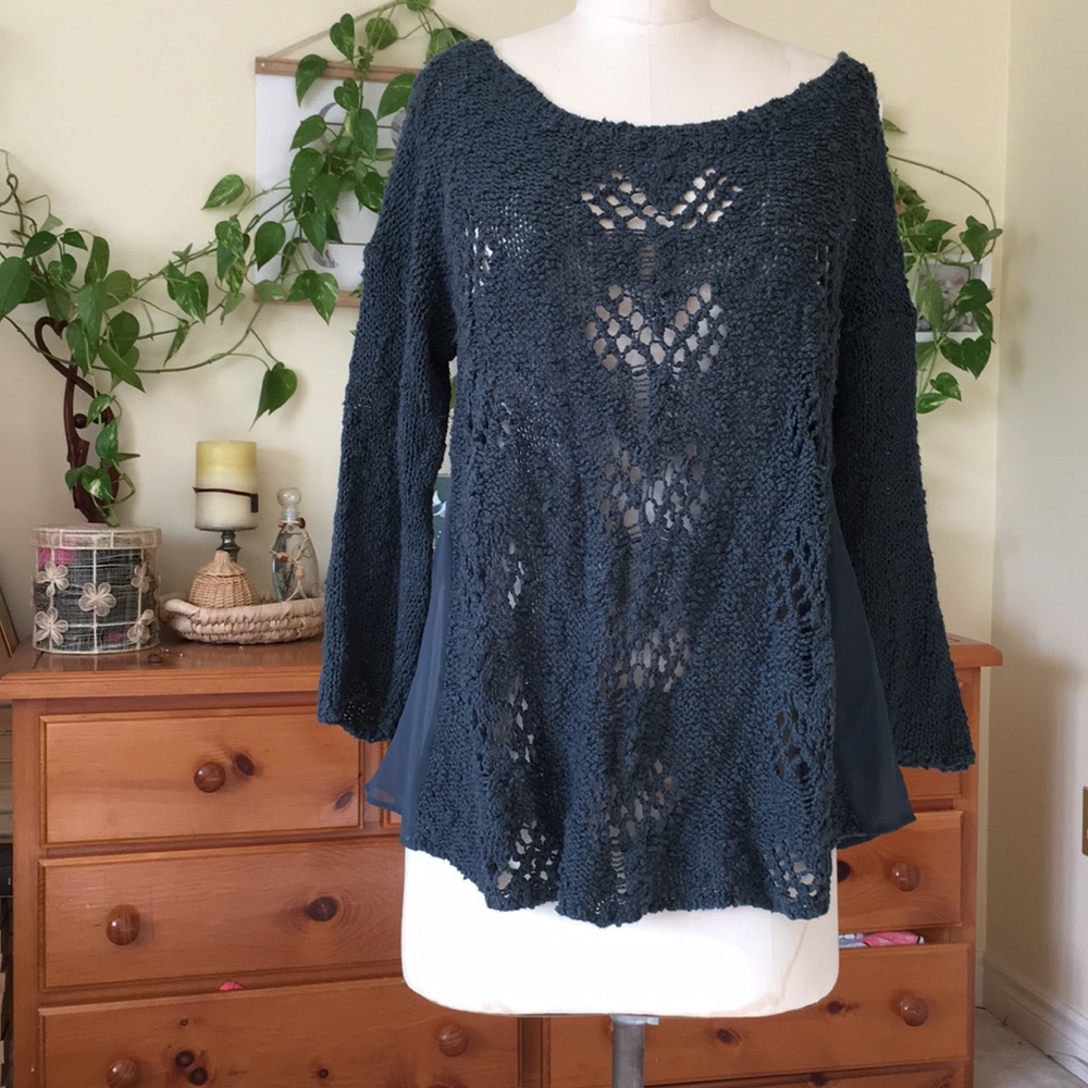 Anthropologie sweater size M